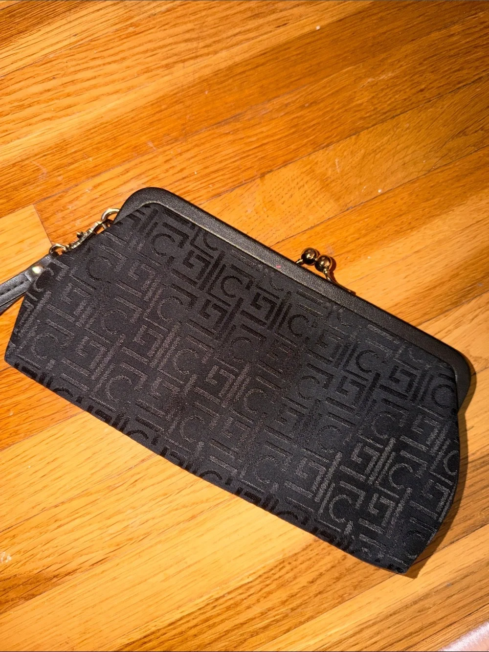 Liz Claiborne Black Wristlet Clutch